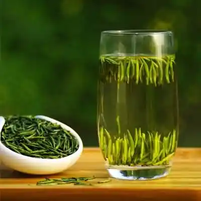添炉烹雀舌的雀舌是什么意思？