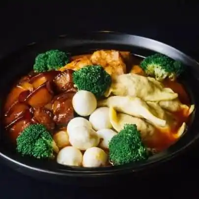 一品锅是把菜叠起来煮吗？