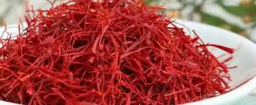 藏红花泡水喝的功效与作用及禁忌是什么？
