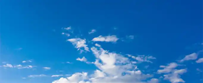 关于蓝蓝的空天像什么的句子有哪些？
