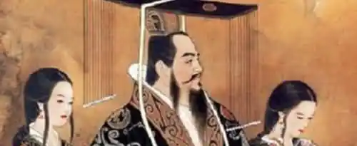 嬴政和芈月的亲戚关系是什么？