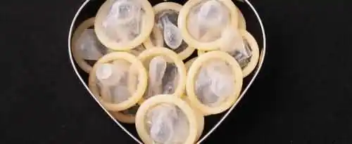 避孕套的正确使用方法和注意事项是什么？