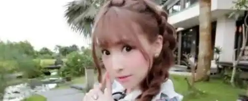 三上悠亚一哭二闹是什么梗？